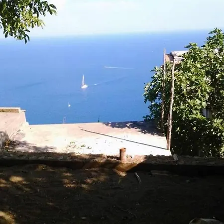 Дом отдыха Casa Marilo - A Beautiful House Overlooking Амальфи